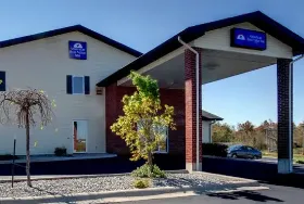 Photograph of Americas Best Value Inn, Seymour