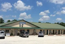 Photograph of Uncle Gabby's Motel, Clinton