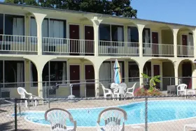 Photograph of Deep Water Inn Motel, Sunrise Beach