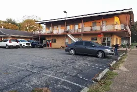 Photograph of Malones Motel, Mountain View