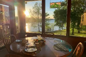 Photograph of Red Bud Cove Bed & Breakfast, Branson