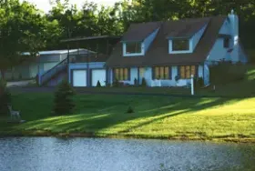 Photograph of Albonee Country Inn and Vineyards, Independence