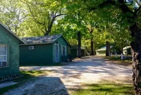 Photograph of Oak Hill Court & RV Park, Cassville