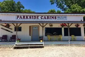 Photograph of Parkside Cabins, Warsaw