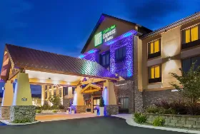 Photograph of Holiday Inn Express, Helena