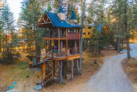 Photograph of Montana Treehouse Retreat, Columbia Falls
