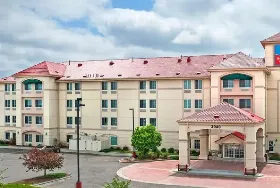 Photograph of SureStay Plus Hotel, Billings