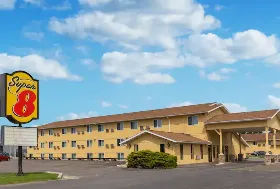 Photograph of Super 8, Missoula