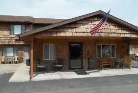 Photograph of Flathead Lake Inn, Polson