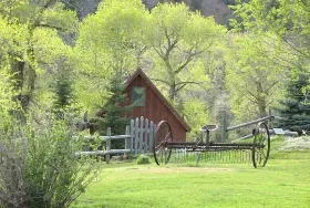 Photograph of Cabin By The River / Chalet By The River, Gardiner