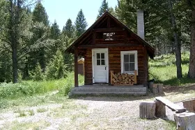 Photograph of Canyon Creek Cabin, Melrose