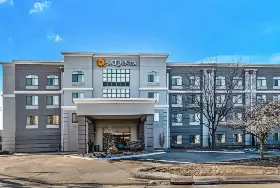 Photograph of La Quinta Inn & Suites, Kearney