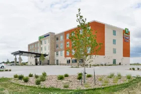 Photograph of Holiday Inn Express, Ogallala