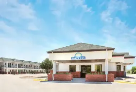 Photograph of Days Inn, Paxton