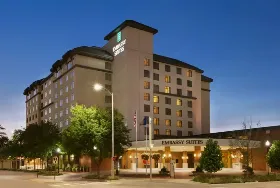 Photograph of Embassy Suites, Lincoln