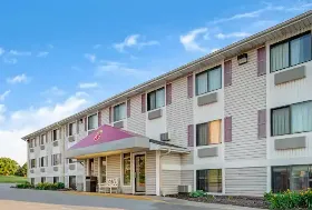 Photograph of Super 8, Omaha