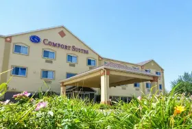 Photograph of Comfort Suites, Omaha
