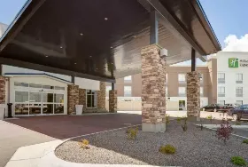 Photograph of Holiday Inn Express, North Platte