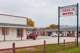 Photograph of Check In Motel, Falls City