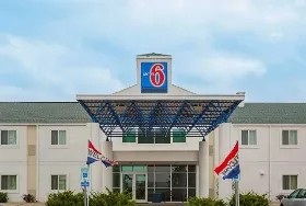 Photograph of Motel 6, Grand Island