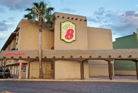 Photograph of Super 8, Las Vegas