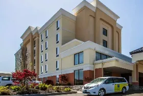 Photograph of Comfort Inn, Manchester