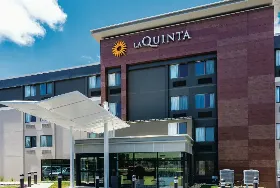 Photograph of La Quinta Inn & Suites, Salem