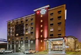 Photograph of Landmark Inn, Laconia
