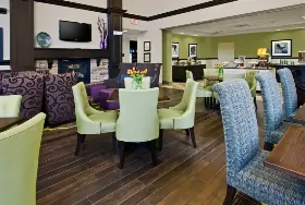Photograph of Hampton Inn, Exeter