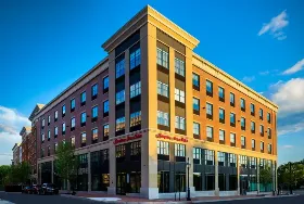 Photograph of Hampton Inn & Suites Portsmouth Downtown, Portsmouth