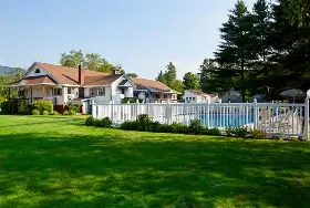 Photograph of Riverbank Motel & Cabins, Lincoln