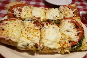 Photograph of Guiseppe's Pizzeria & Ristorante, Meredith