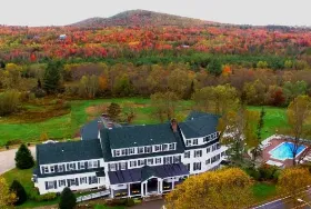 Photograph of Franconia Inn, Franconia