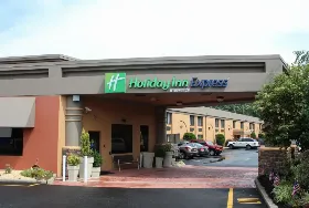 Photograph of Holiday Inn, Paramus