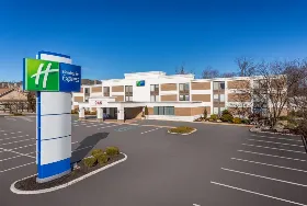 Photograph of Holiday Inn Express, Ramsey