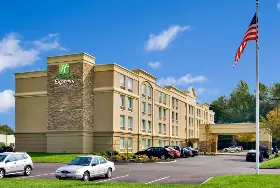 Photograph of Holiday Inn Express, West Long Branch
