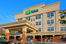 Photograph of Holiday Inn Express, Avenel