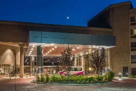 Photograph of Crowne Plaza, Plainsboro
