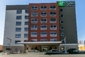 Photograph of Holiday Inn Express, Jersey City