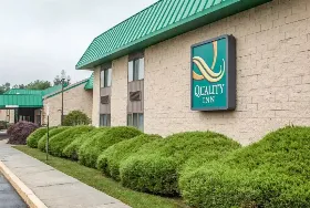 Photograph of Quality Inn, Cookstown