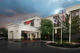 Photograph of Hampton Inn, Linden