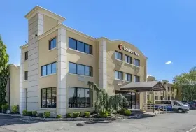Photograph of Comfort Inn, Edgewater