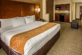 Photograph of Quality Suites NYC Gateway, North Bergen