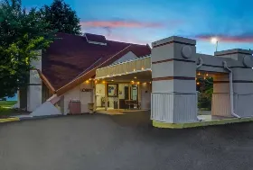 Photograph of Motel 6, Lawrenceville