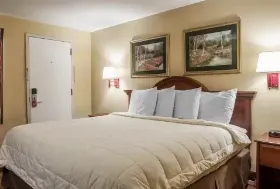 Photograph of Econo Lodge, Newton
