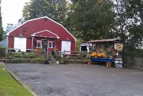 Photograph of Hampton Junction Deli, Hampton