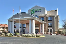 Photograph of Holiday Inn Express, Socorro