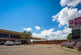 Photograph of Best Western Plus, Raton