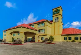 Photograph of La Quinta Inn & Suites, Hobbs