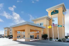 Photograph of La Quinta Inn & Suites, Artesia